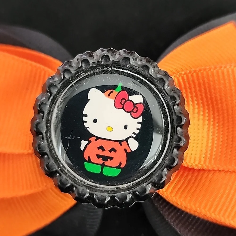 NWOT Hello Kitty Halloween Hair bow